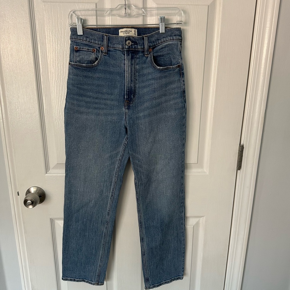 Abercrombie The Ankle Straight Ultra High Rise Jeans - Size 28/6